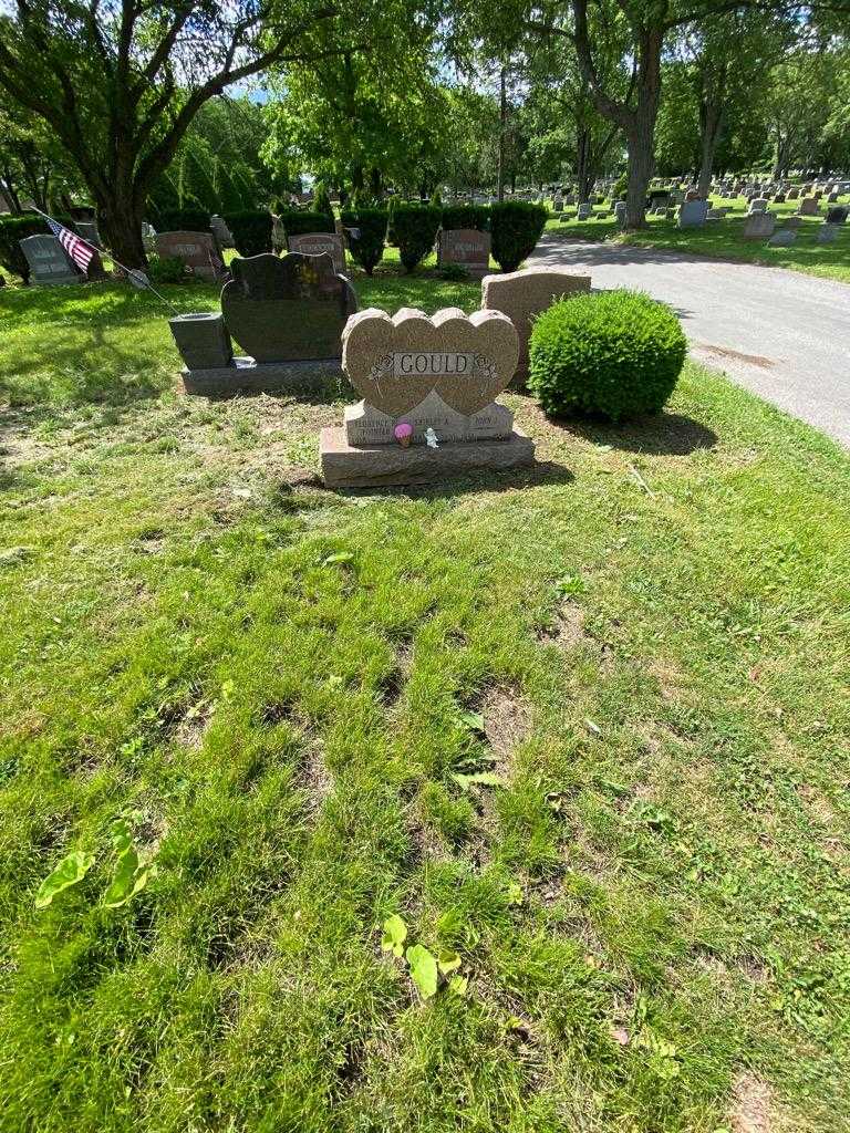 John J. Gould's grave. Photo 1