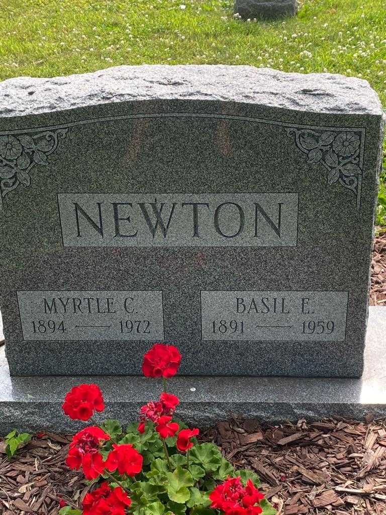 Basil E. Newton's grave. Photo 3