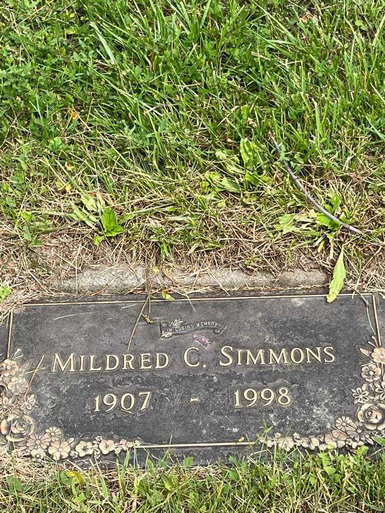 Mildred C. Simmons's grave. Photo 3