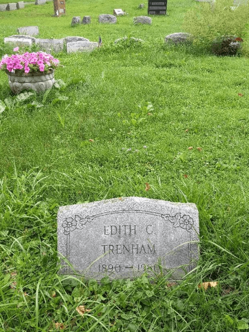 Edith C. Trenham's grave. Photo 3