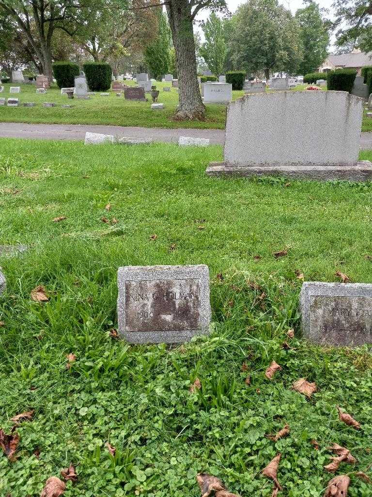 Nina G. Carson Holman's grave. Photo 1