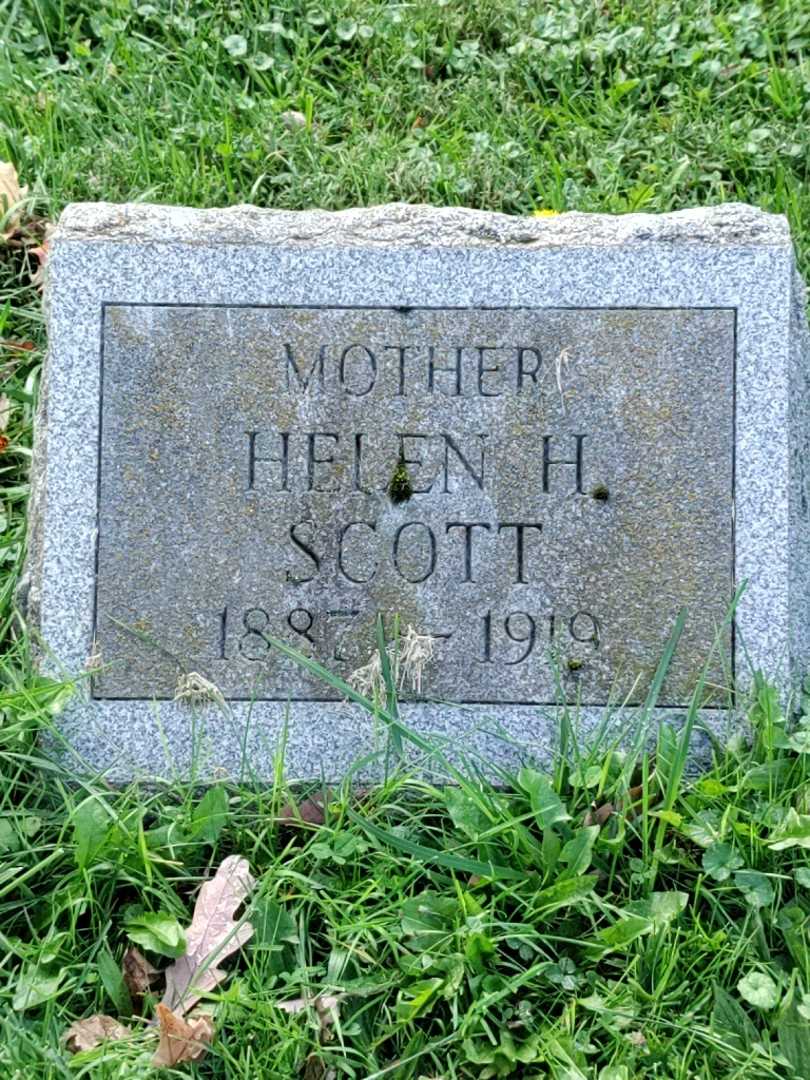 Helen H. Scott's grave. Photo 3