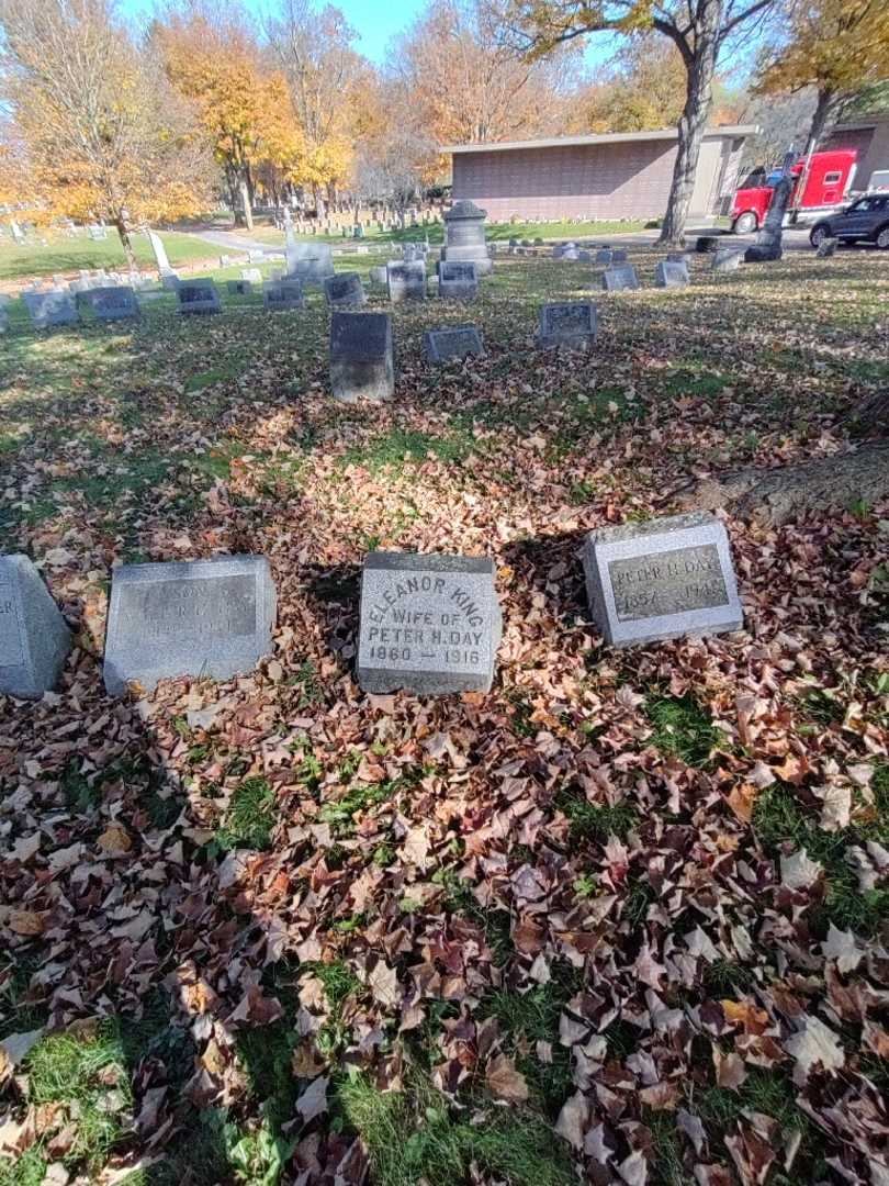 Eleanor "Elenora" Day's grave. Photo 1