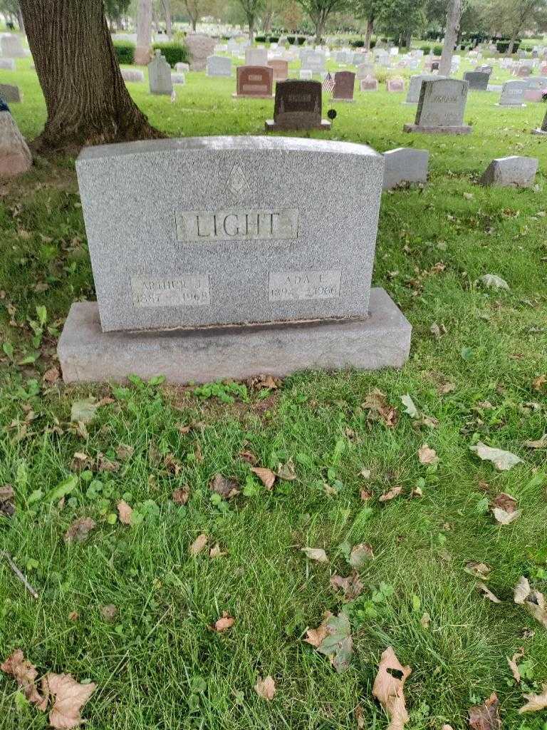 Arthur J. Light's grave. Photo 1