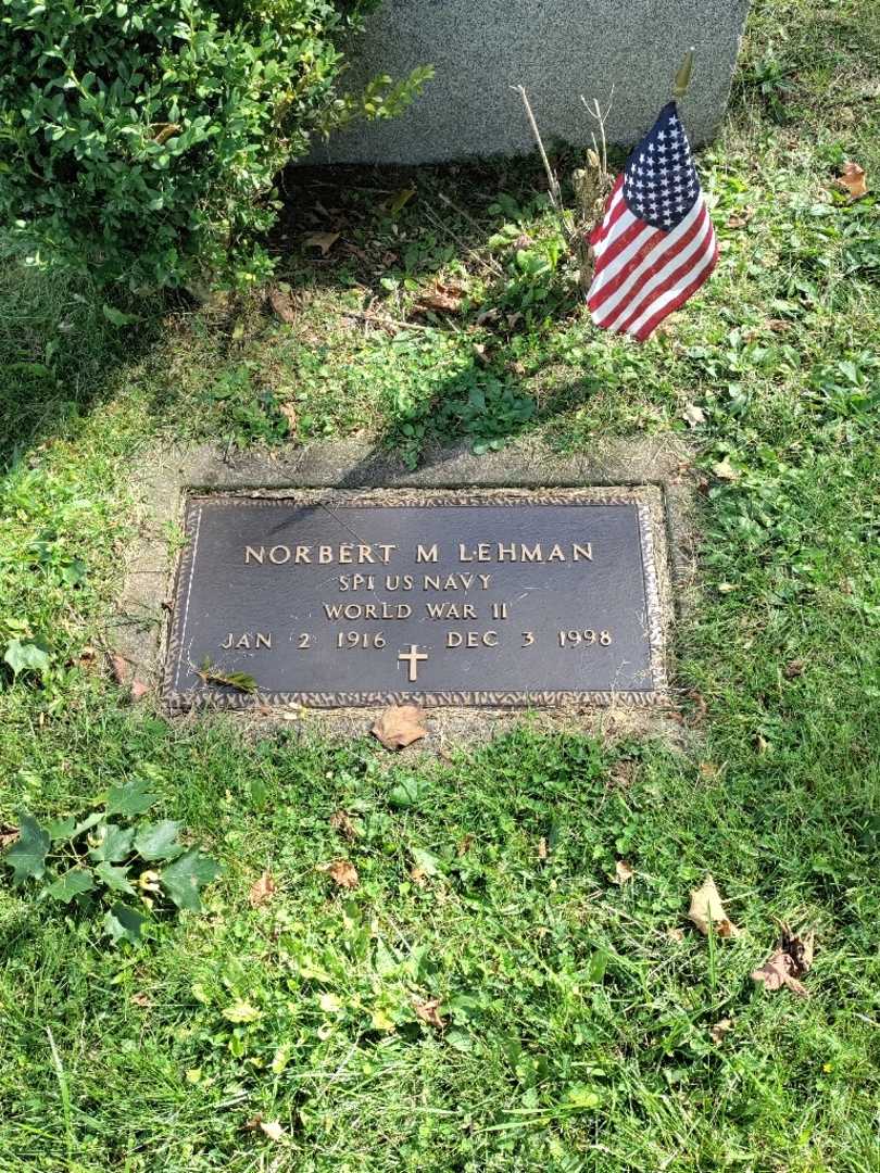 Norbert M. Lehman's grave. Photo 2