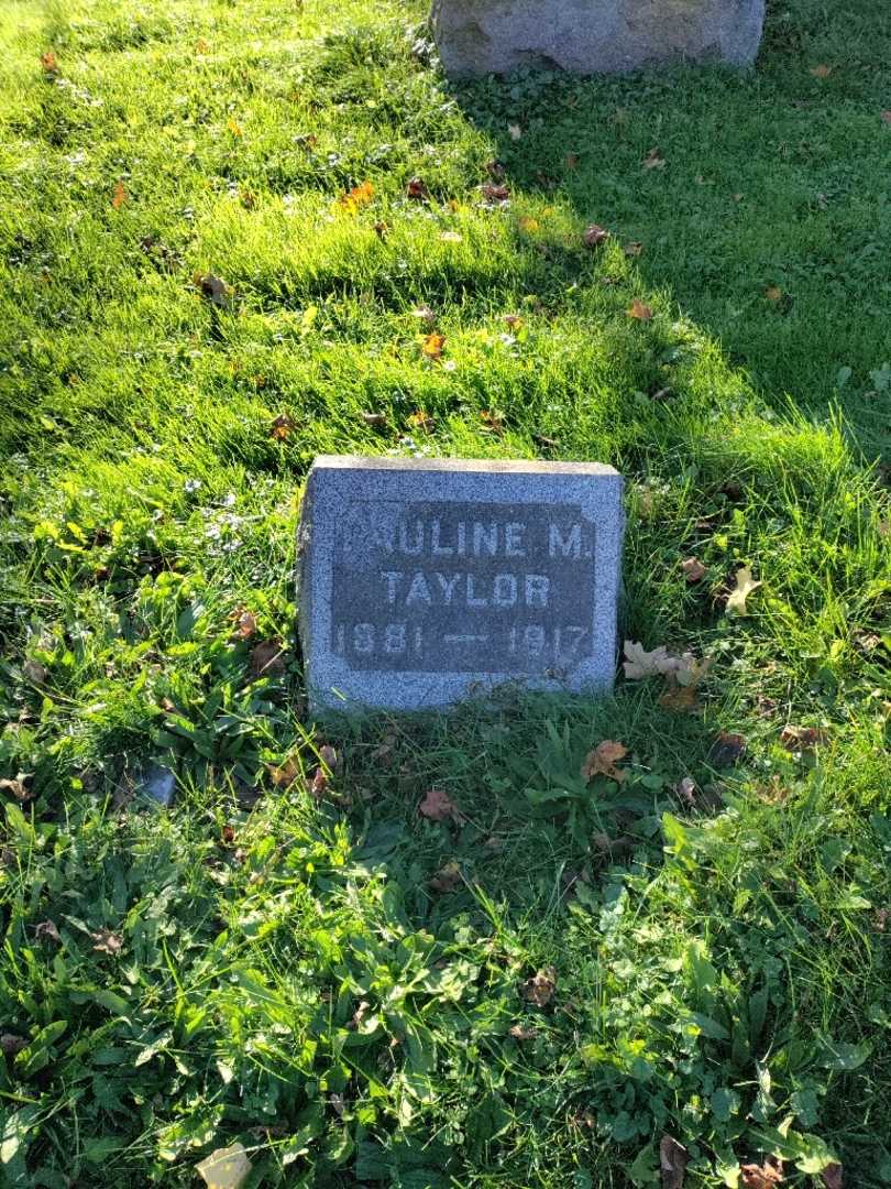 Pauline Mary Taylor's grave. Photo 2