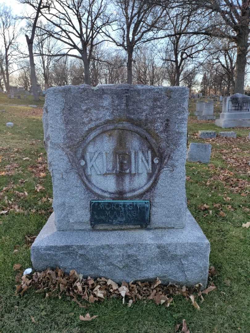 Morris M. Marks Klein's grave. Photo 3