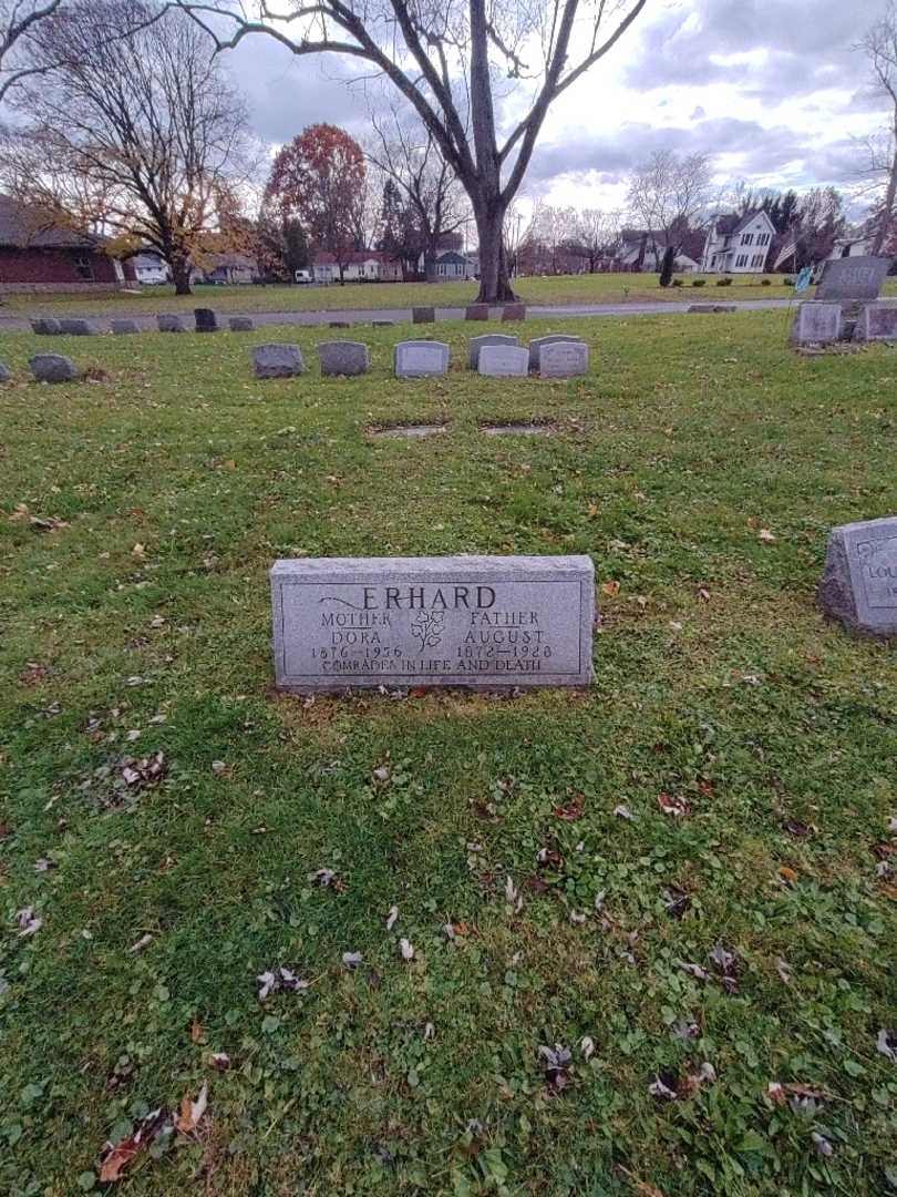 Dora E. Erhard's grave. Photo 2