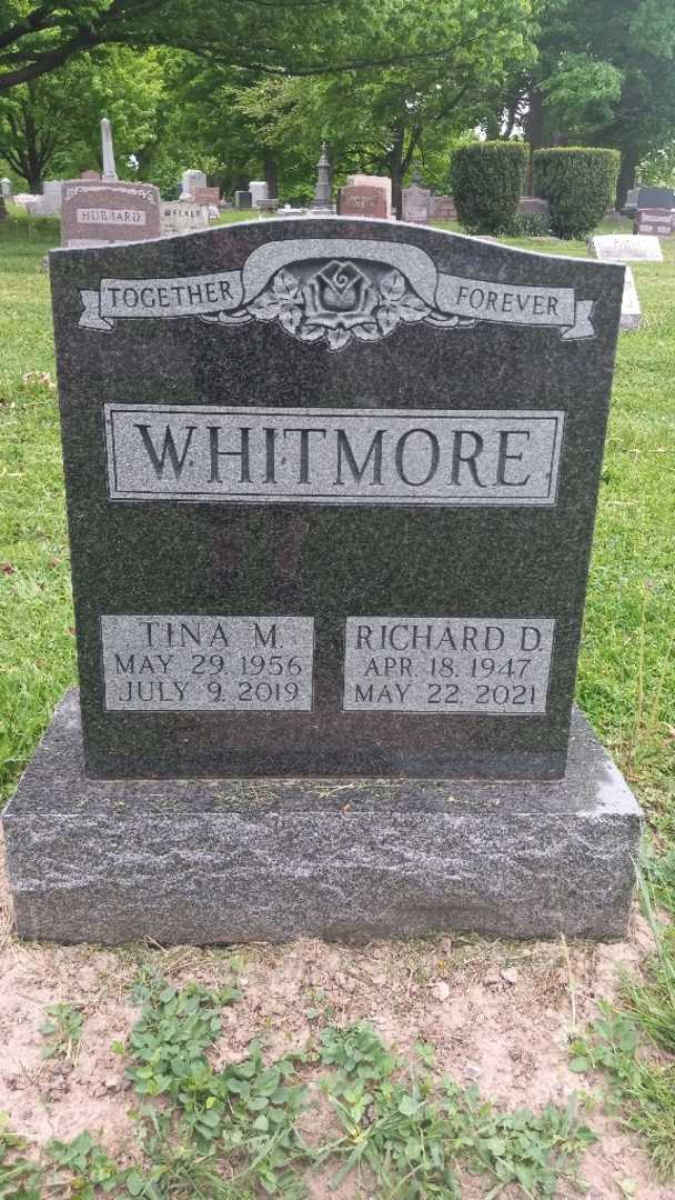 Tina M. Whitmore's grave. Photo 3