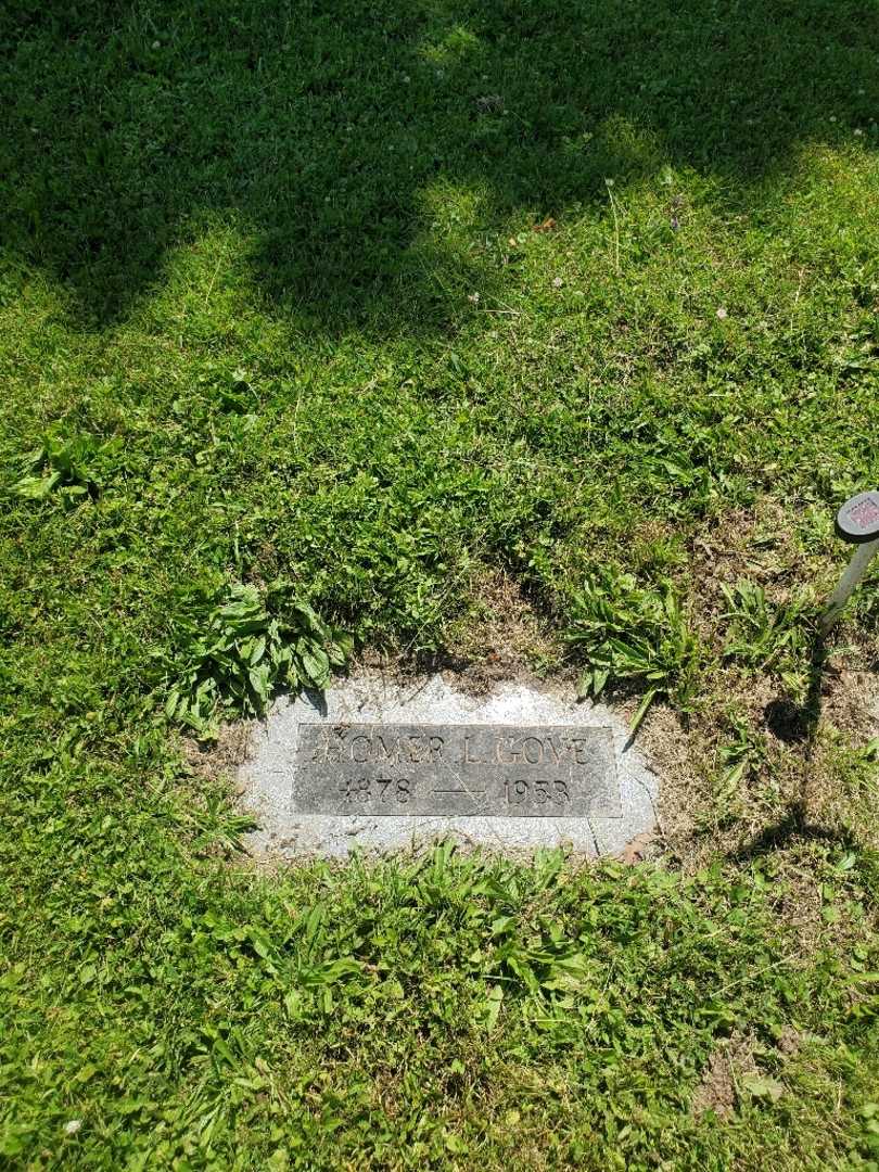 Homer L. Gove's grave. Photo 2