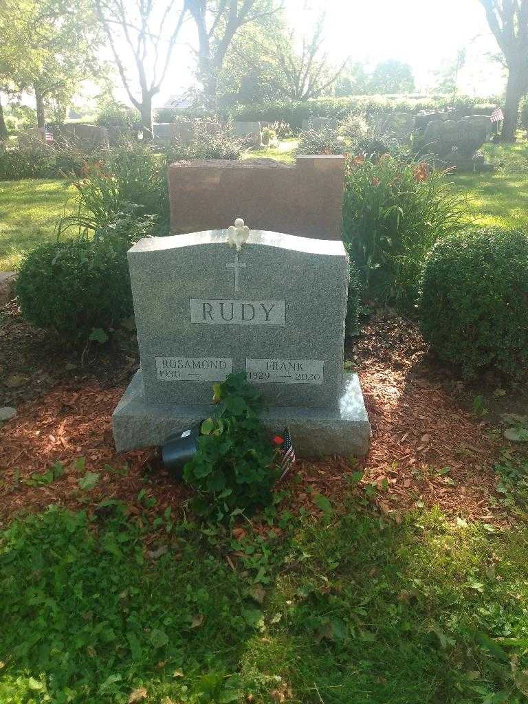 Rosamond Rudy's grave. Photo 1