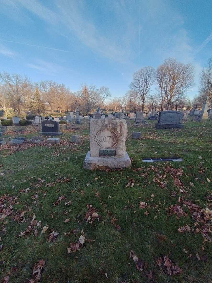 Esther Joel Marks's grave. Photo 1