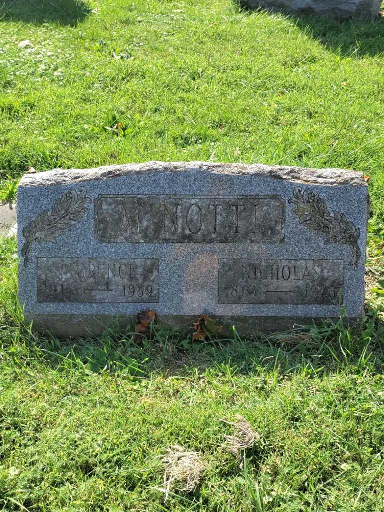 Florence Minotti's grave. Photo 2