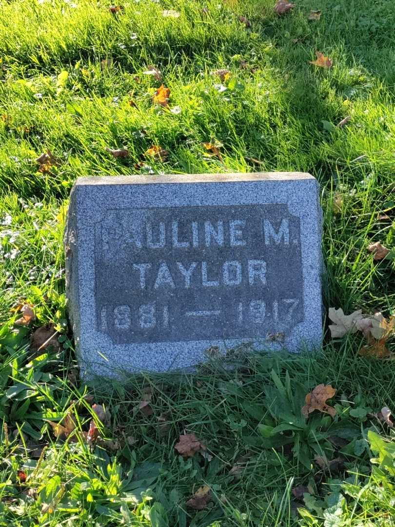 Pauline Mary Taylor's grave. Photo 3