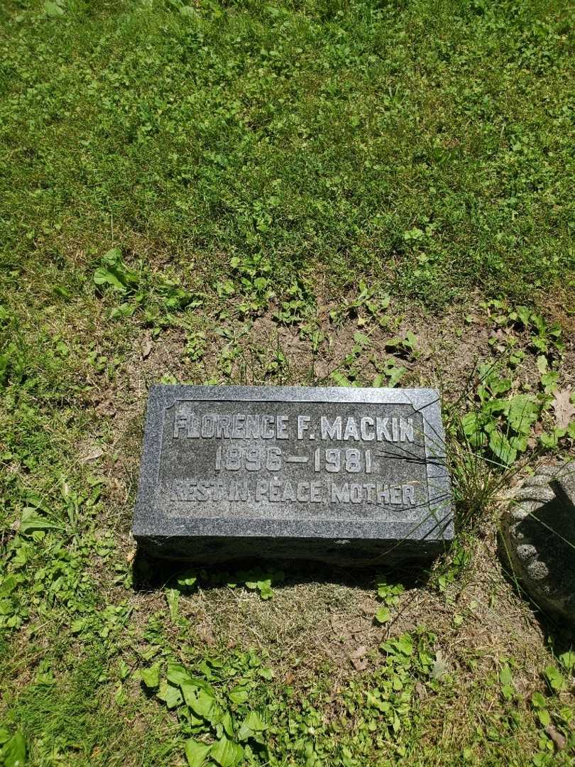 Florence F. Mackin's grave. Photo 2