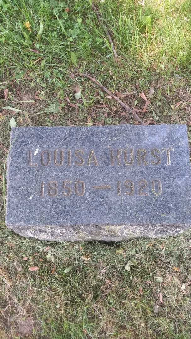 Louise Hurst's grave. Photo 4