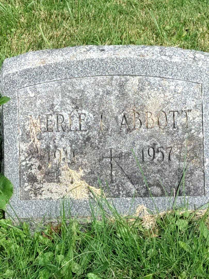 Merle L. Abbott's grave. Photo 3