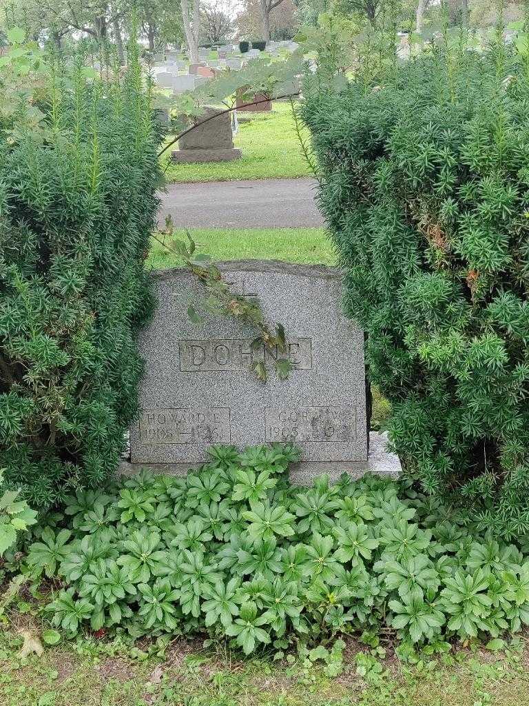 Cora W. Dohne's grave. Photo 2