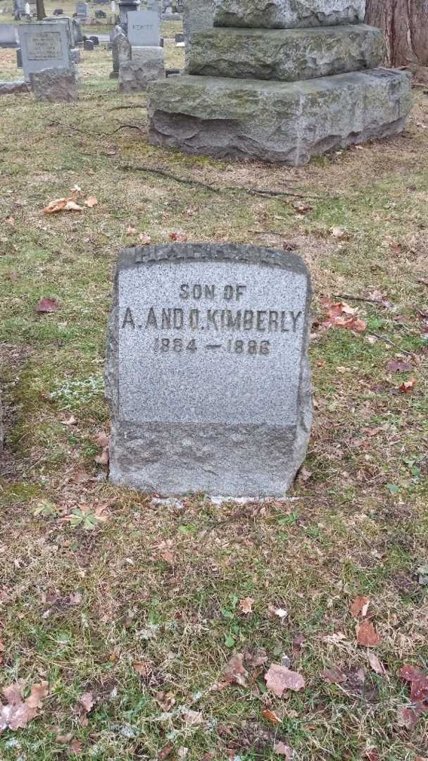 Harry R. Kimberly's grave. Photo 3