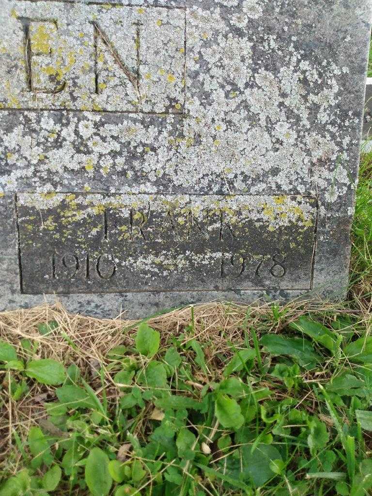 Frank Gassen's grave. Photo 3