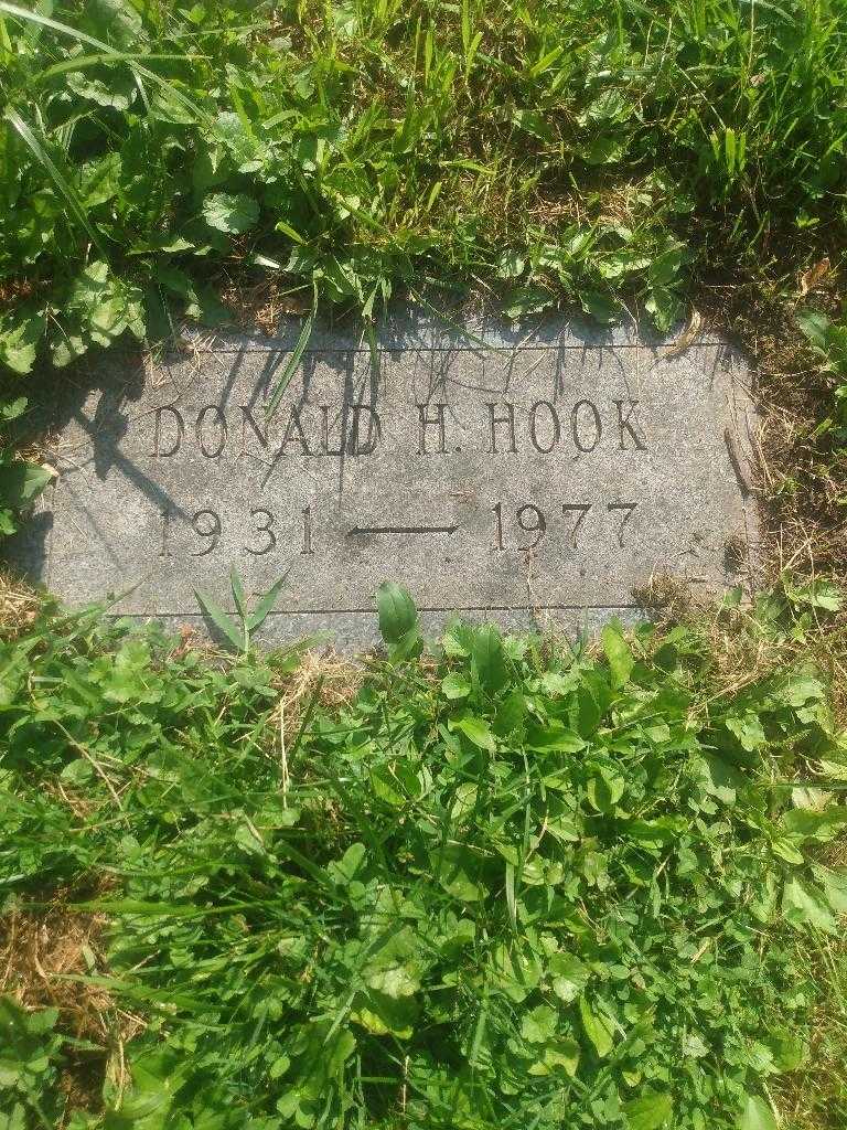 Donald H. Hook's grave. Photo 3