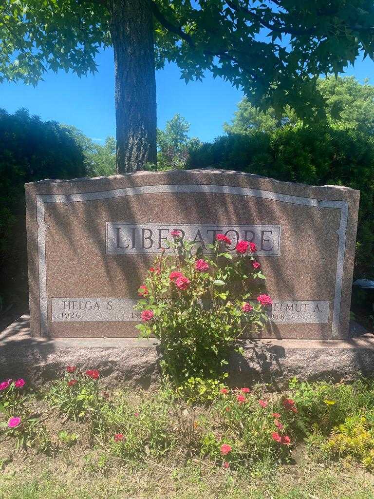 Carl A. Liberatore's grave. Photo 2