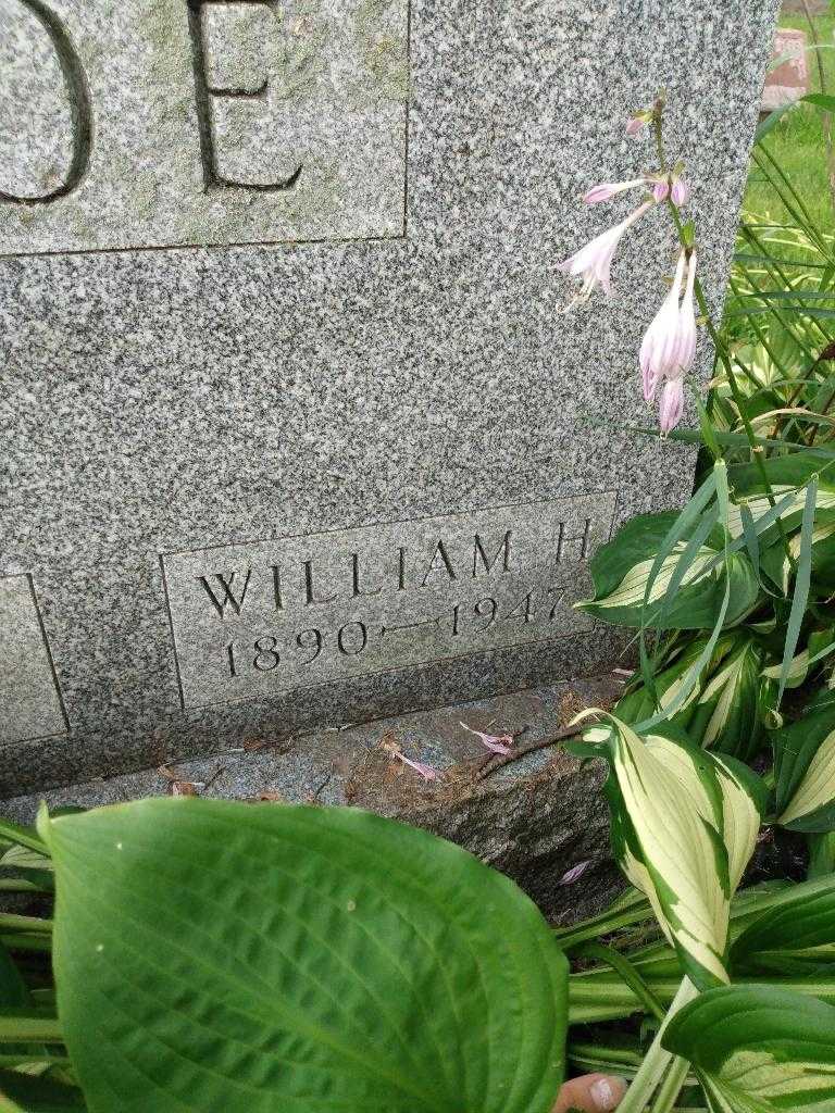 William H. Coe's grave. Photo 2