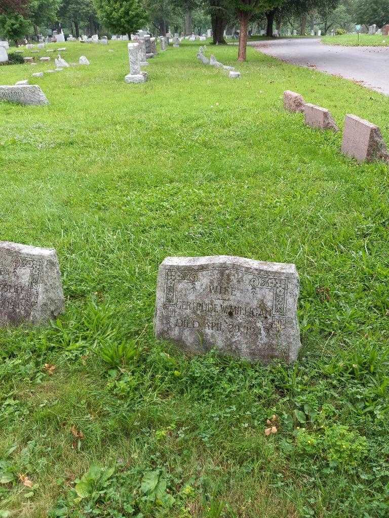 Gertrude W. Milligan's grave. Photo 1