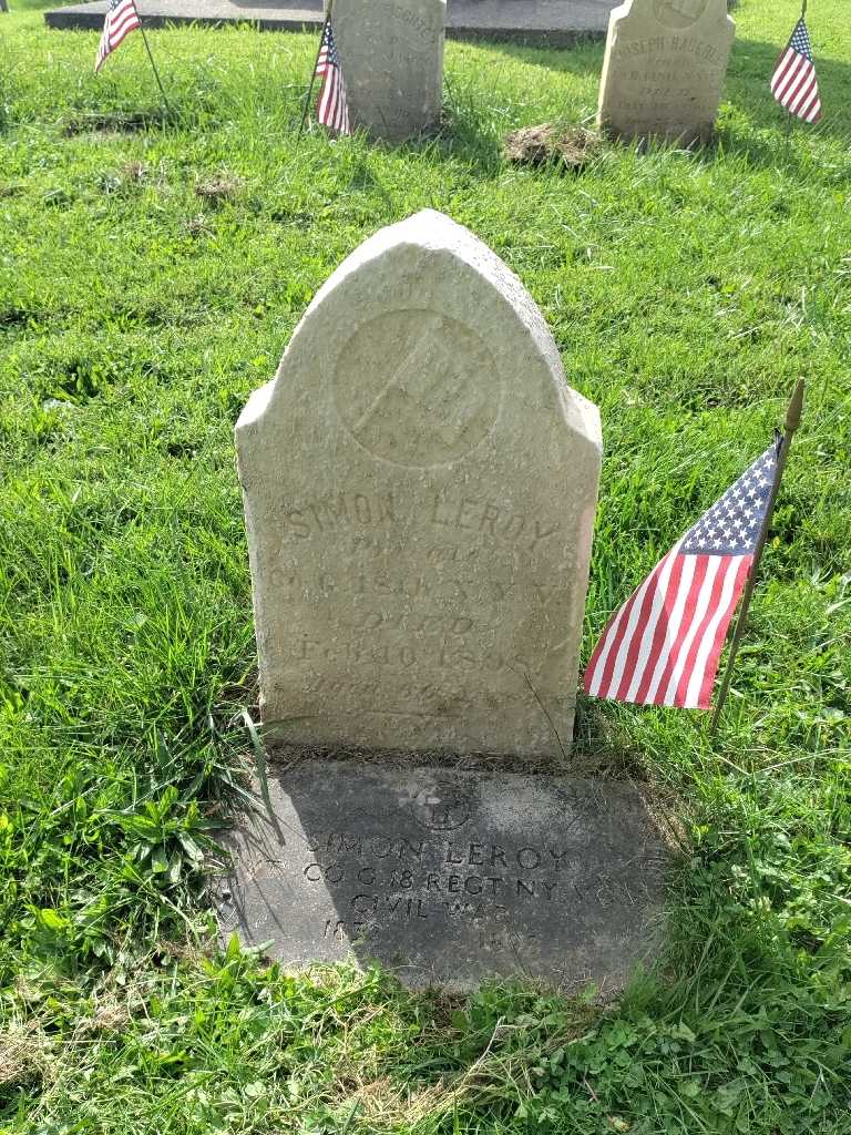 Simon Leroy's grave. Photo 2