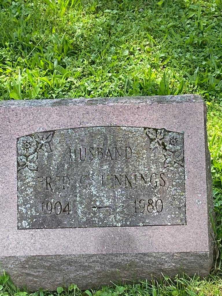 Fred C. Jennings's grave. Photo 3