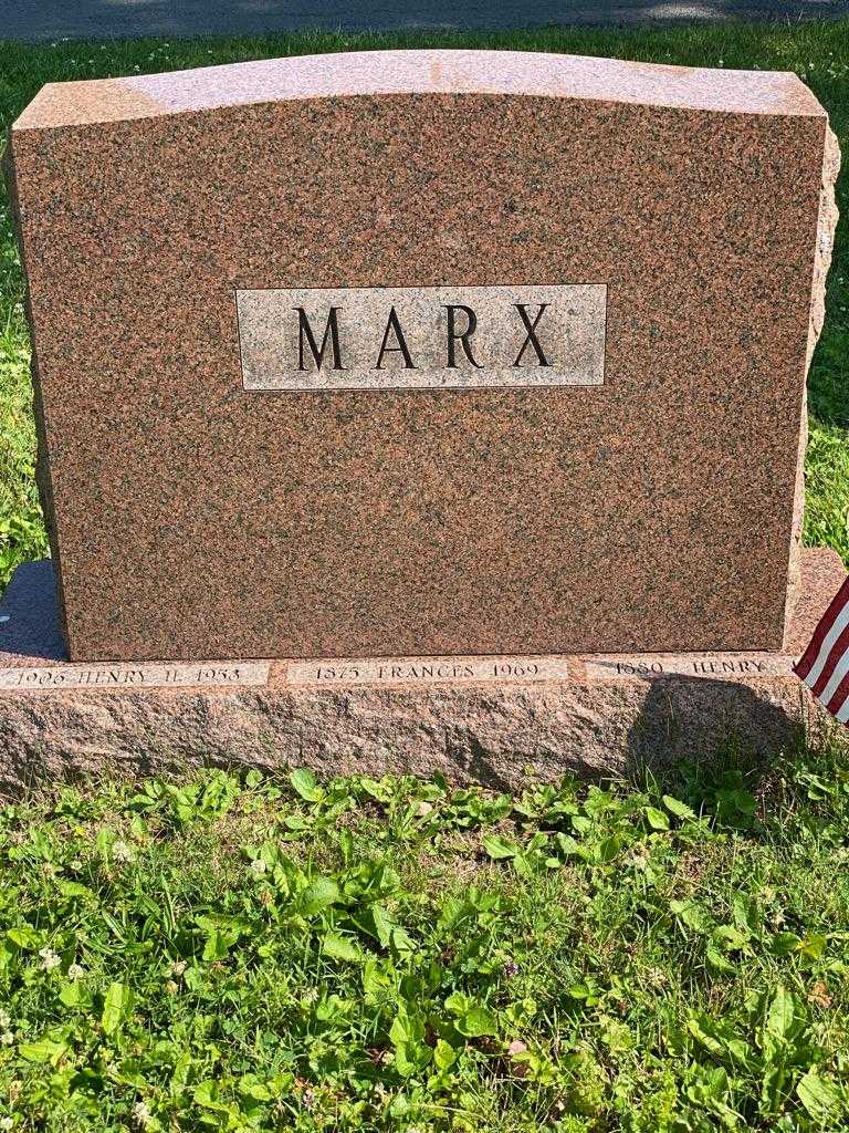 Frances Marx's grave. Photo 3