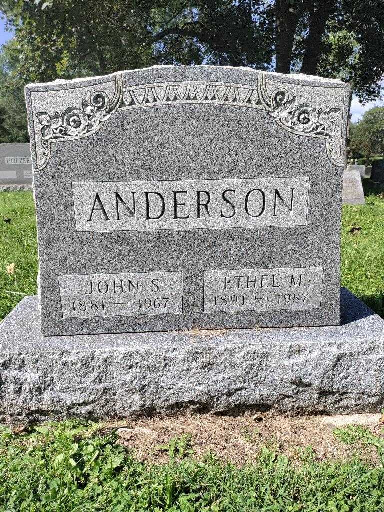 John S. Anderson's grave. Photo 3