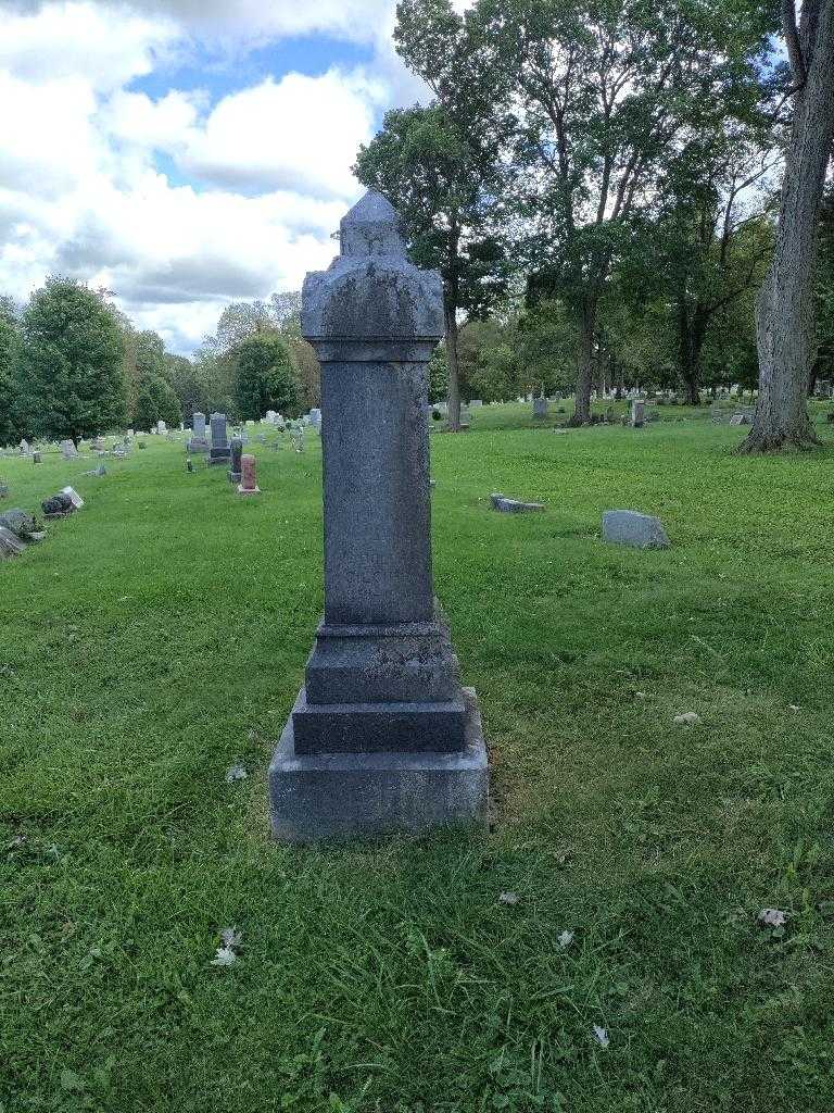 Adolph Gilcher's grave. Photo 1