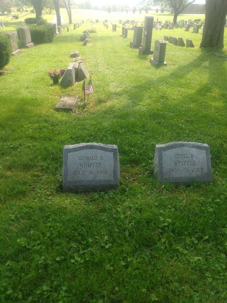 Ethel B. Whipple's grave. Photo 1