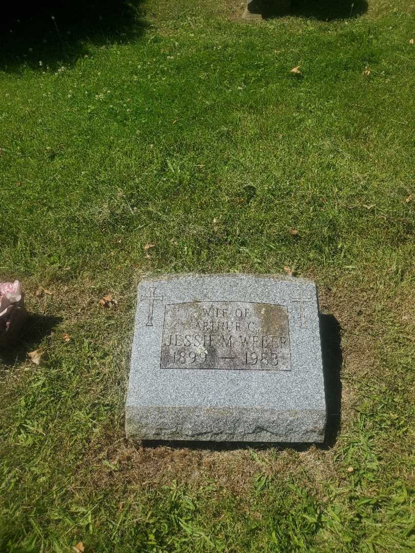 Jessie Mae Weber's grave. Photo 2