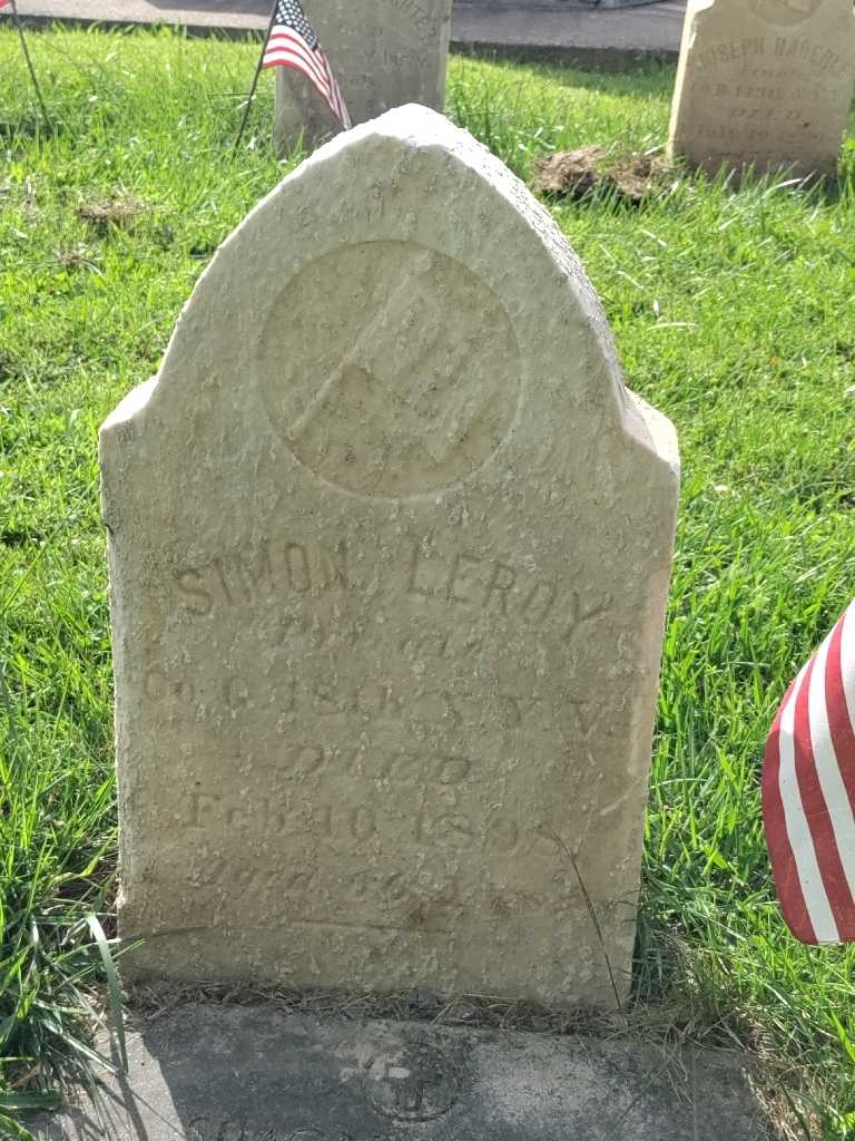 Simon Leroy's grave. Photo 3