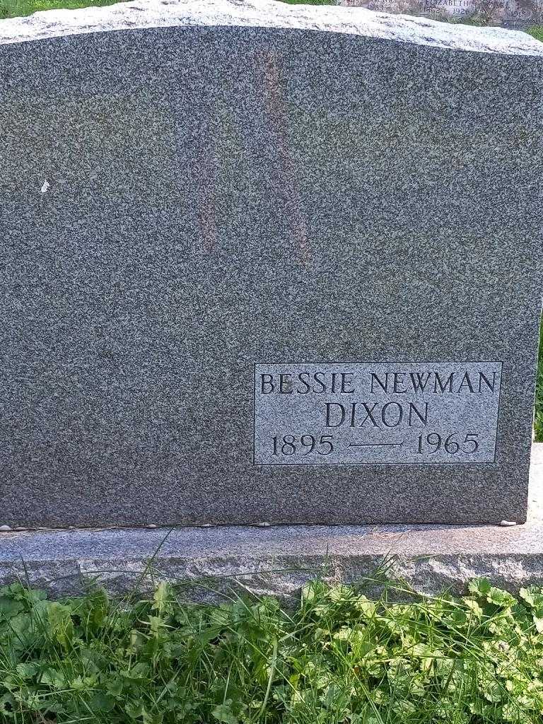 Bessie Mae Dixon Newman's grave. Photo 3
