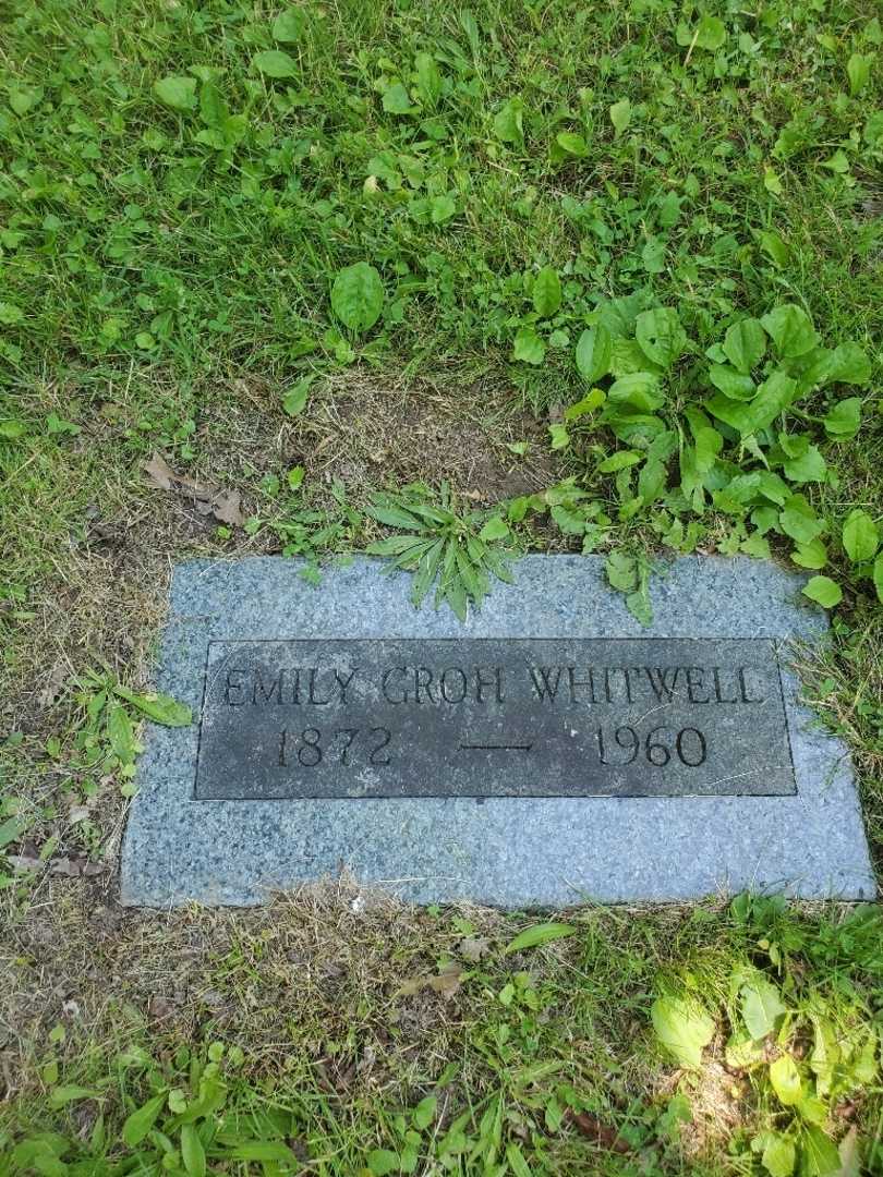 Emily Whitwell Groh's grave. Photo 4