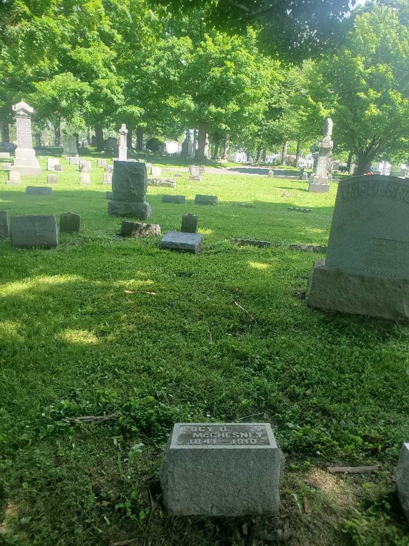 Lucy B. McChesney's grave. Photo 1