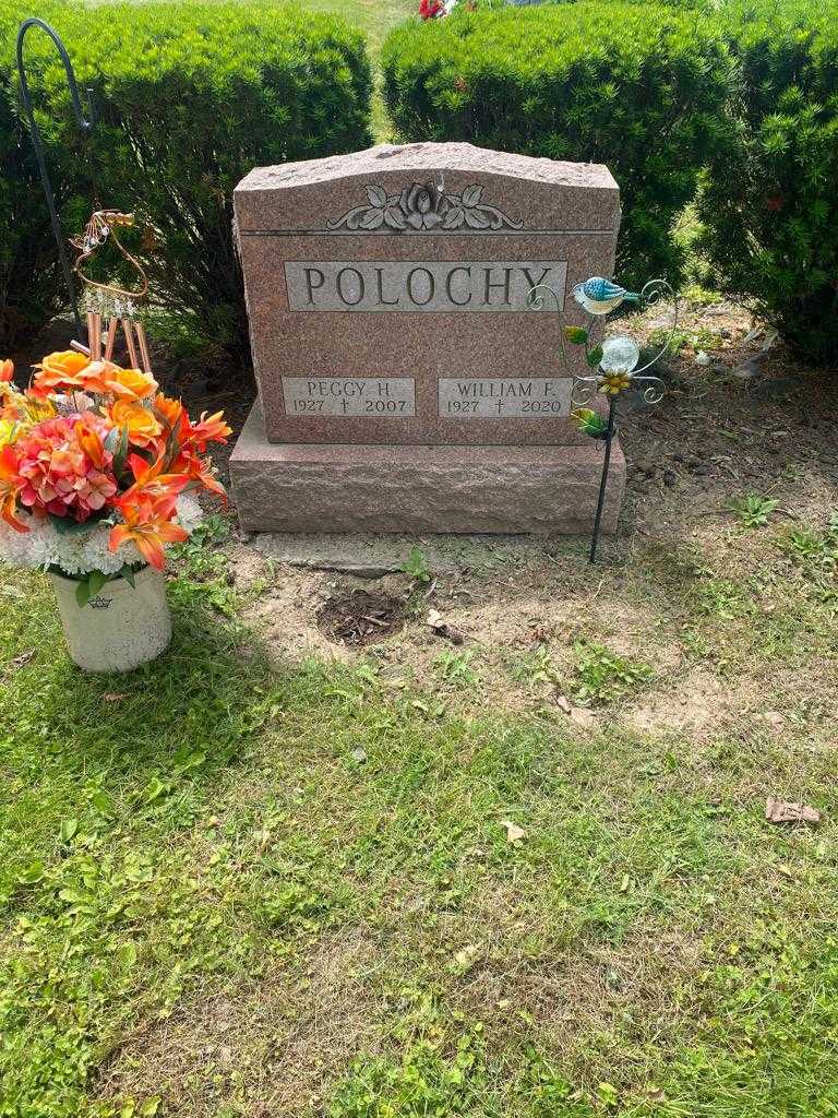 Peggy H. Polochy's grave. Photo 2