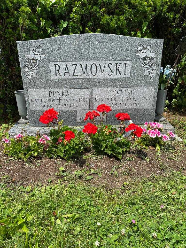 Donka Razmovski's grave. Photo 2