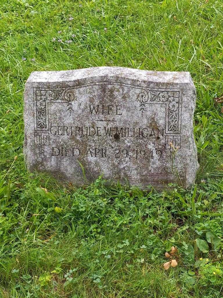 Gertrude W. Milligan's grave. Photo 3