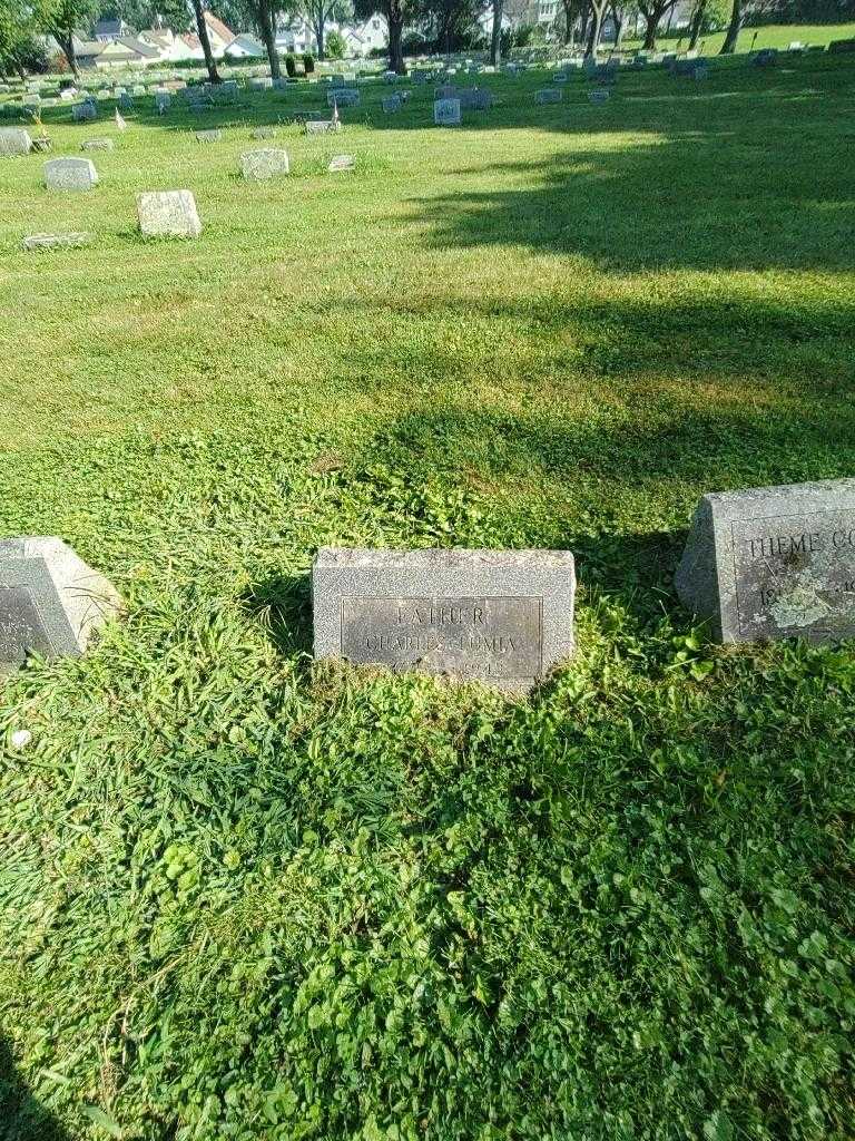 Charles Lumia's grave. Photo 1