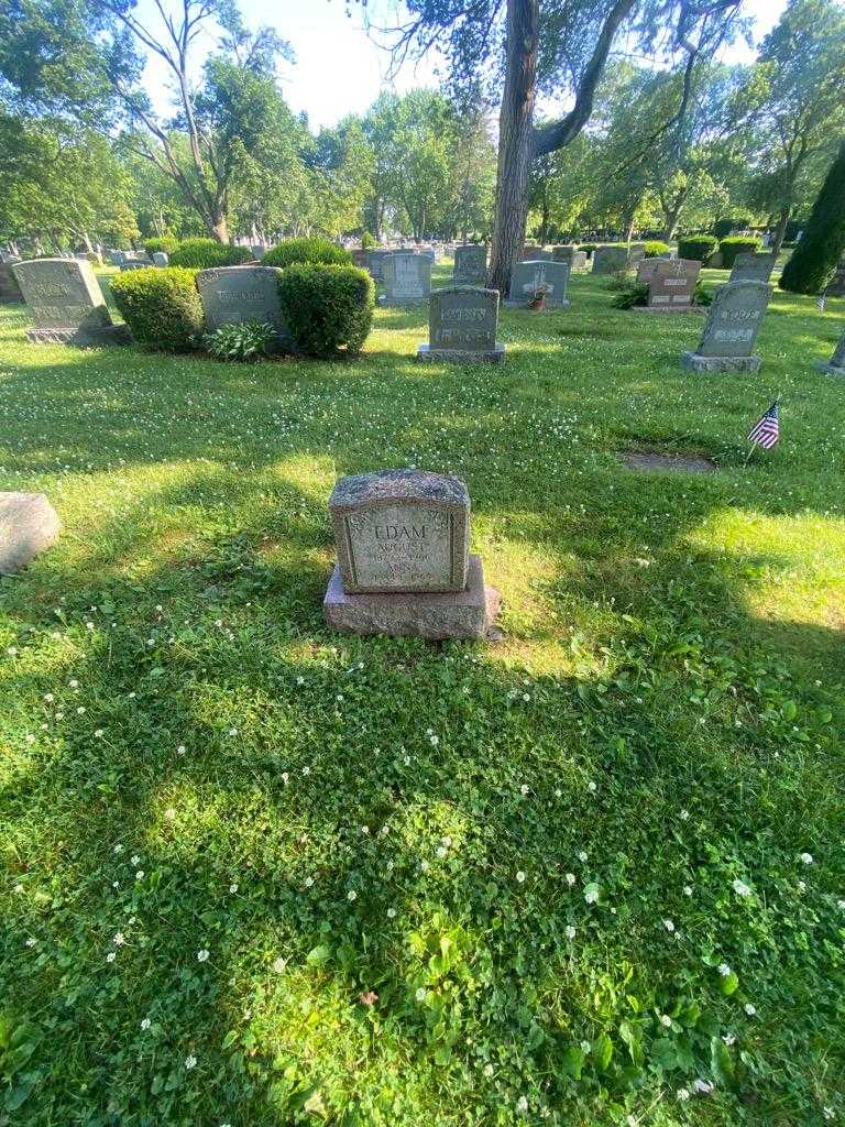 August Edam's grave. Photo 1