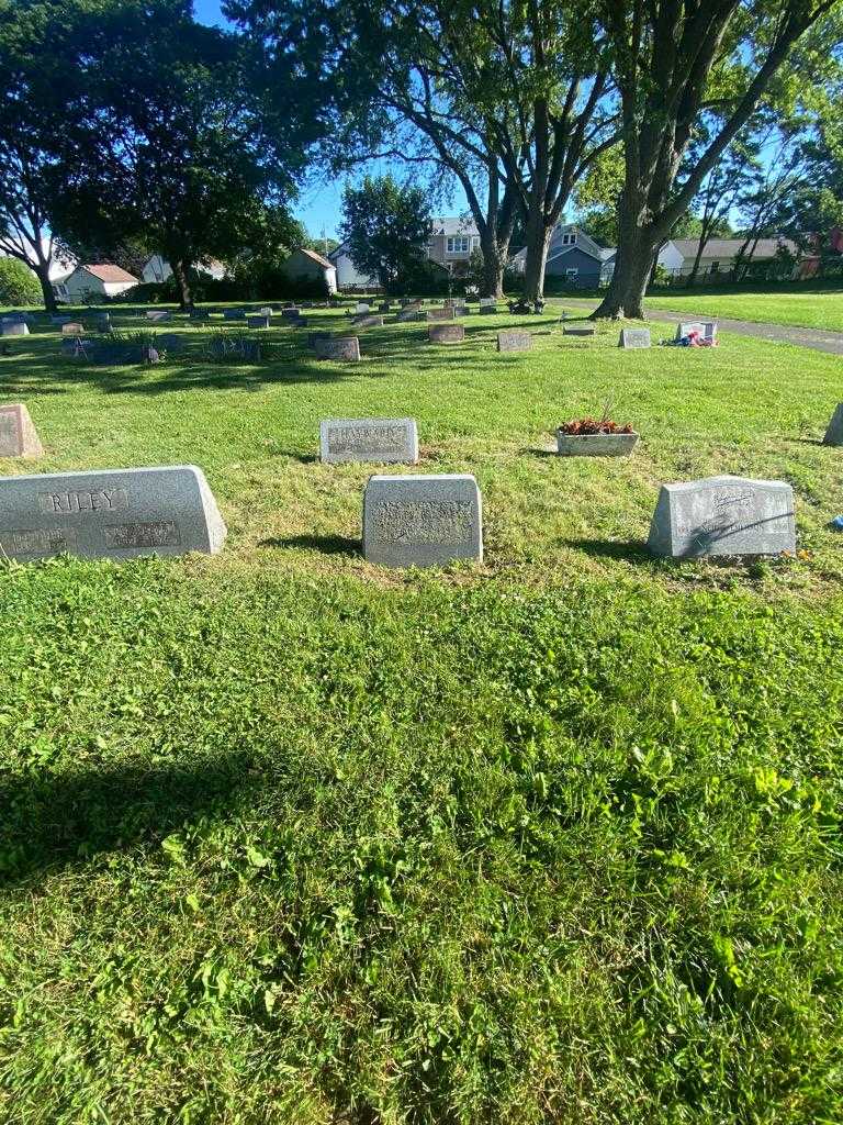 Robert R. Lomax's grave. Photo 1