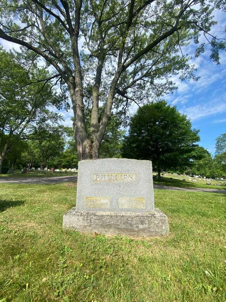 Mary Phillips's grave. Photo 1