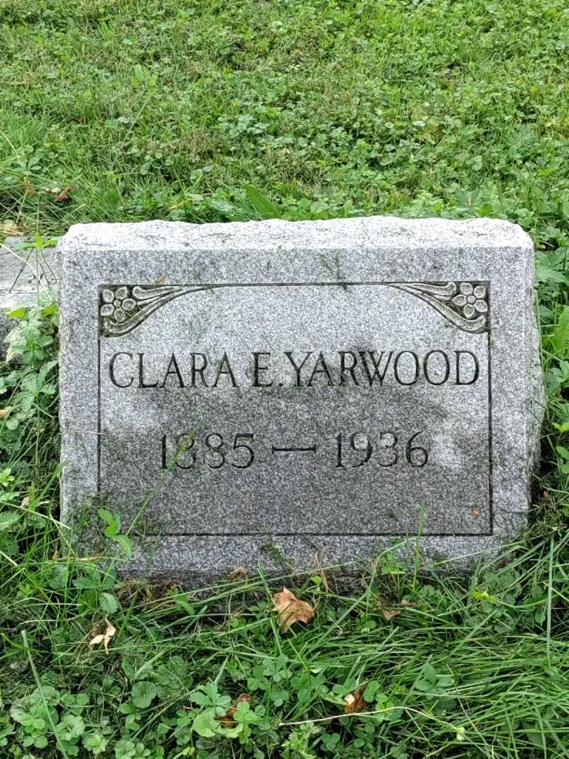 Clara E. Yarwood's grave. Photo 3