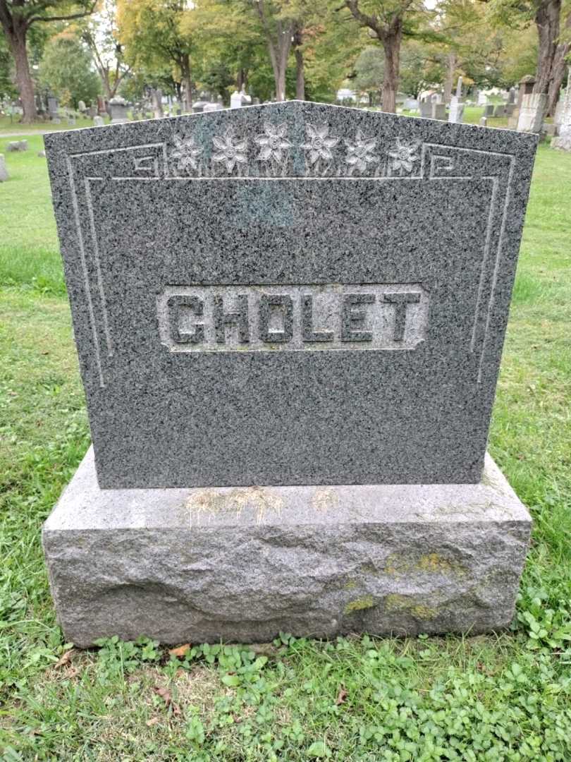 Louise Cholet Bridge's grave. Photo 4