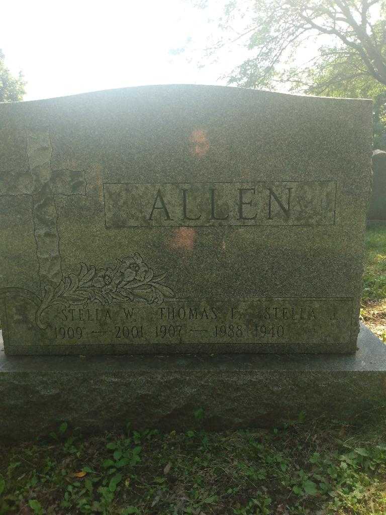 Stella W. Allen's grave. Photo 3