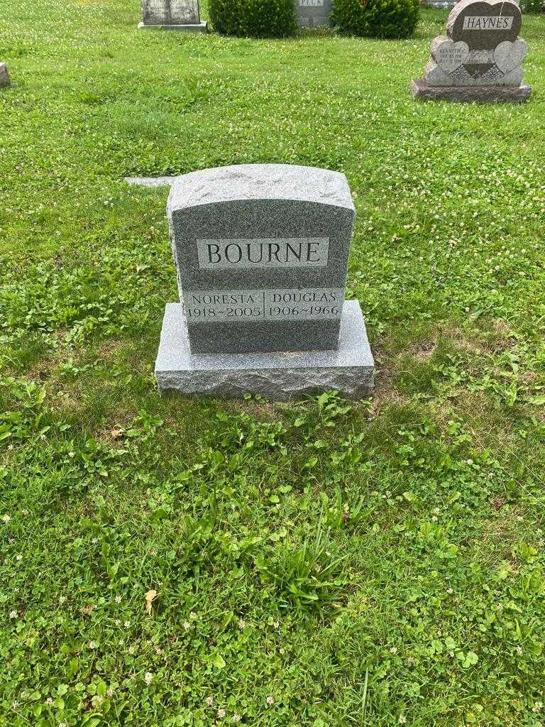 Douglas Bourne's grave. Photo 2